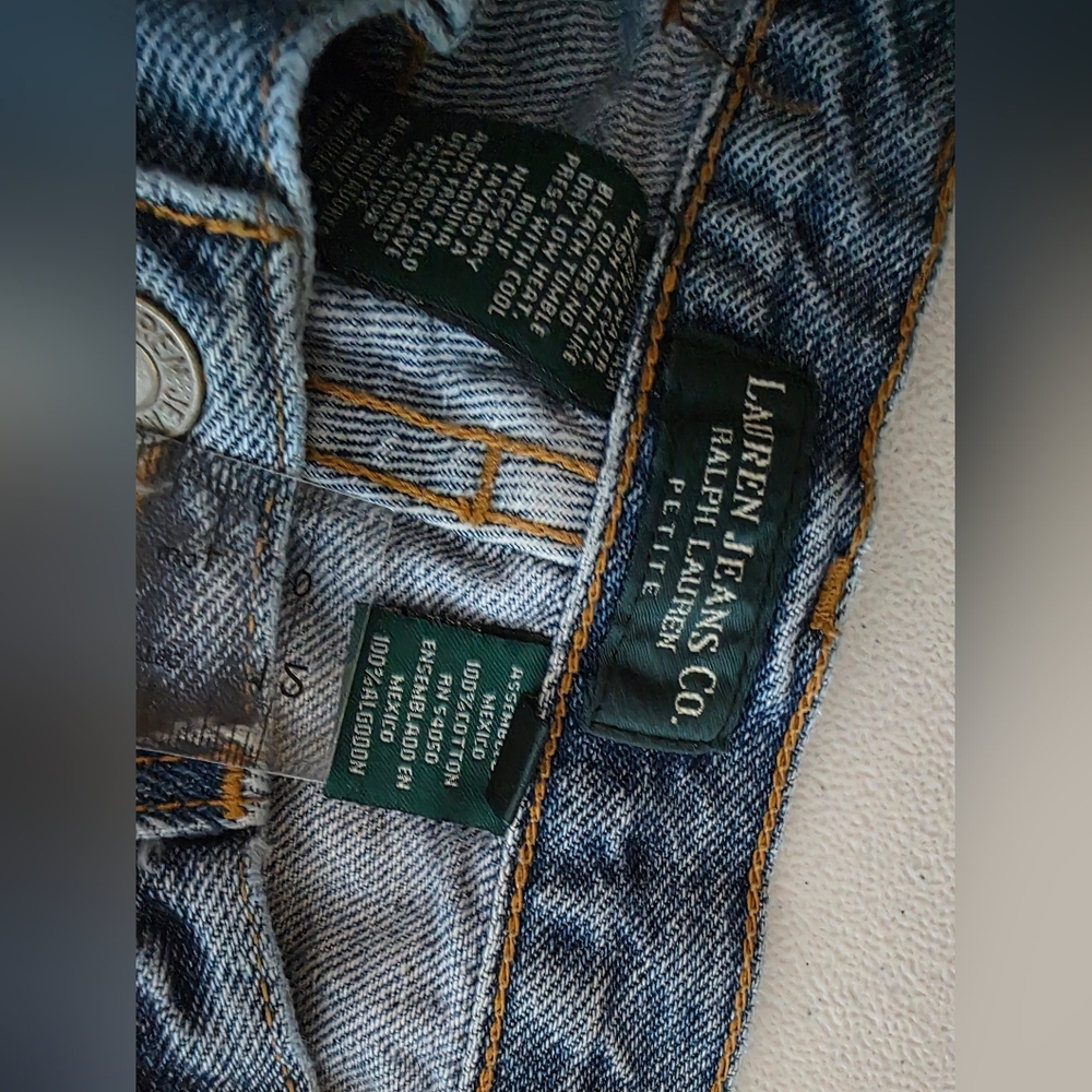 Vintage Lauren Ralph Lauren 90s High Waisted Mom Jeans Petite 100% Cotton - Picture 4 of 11